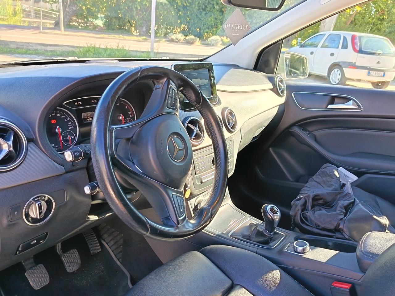 Mercedes-benz B 180 d Premium