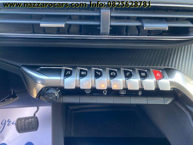 PEUGEOT 3008 BlueHDi 130 EAT8 Business NAVIGATORETELECAMERA