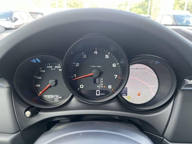 Porsche Macan 2.0 245cv pdk