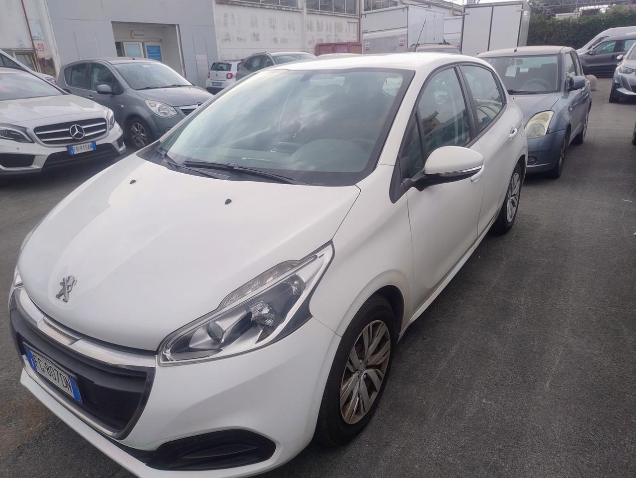 Peugeot 208 BlueHDi 75 5 porte Allure