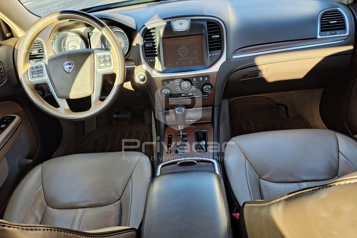 LANCIA Thema 3.0 V6 Multijet II 239 CV Platinum