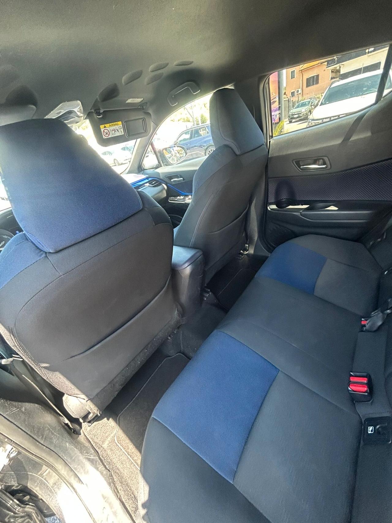 Toyota C-HR 1.8 Hybrid E-CVT Style