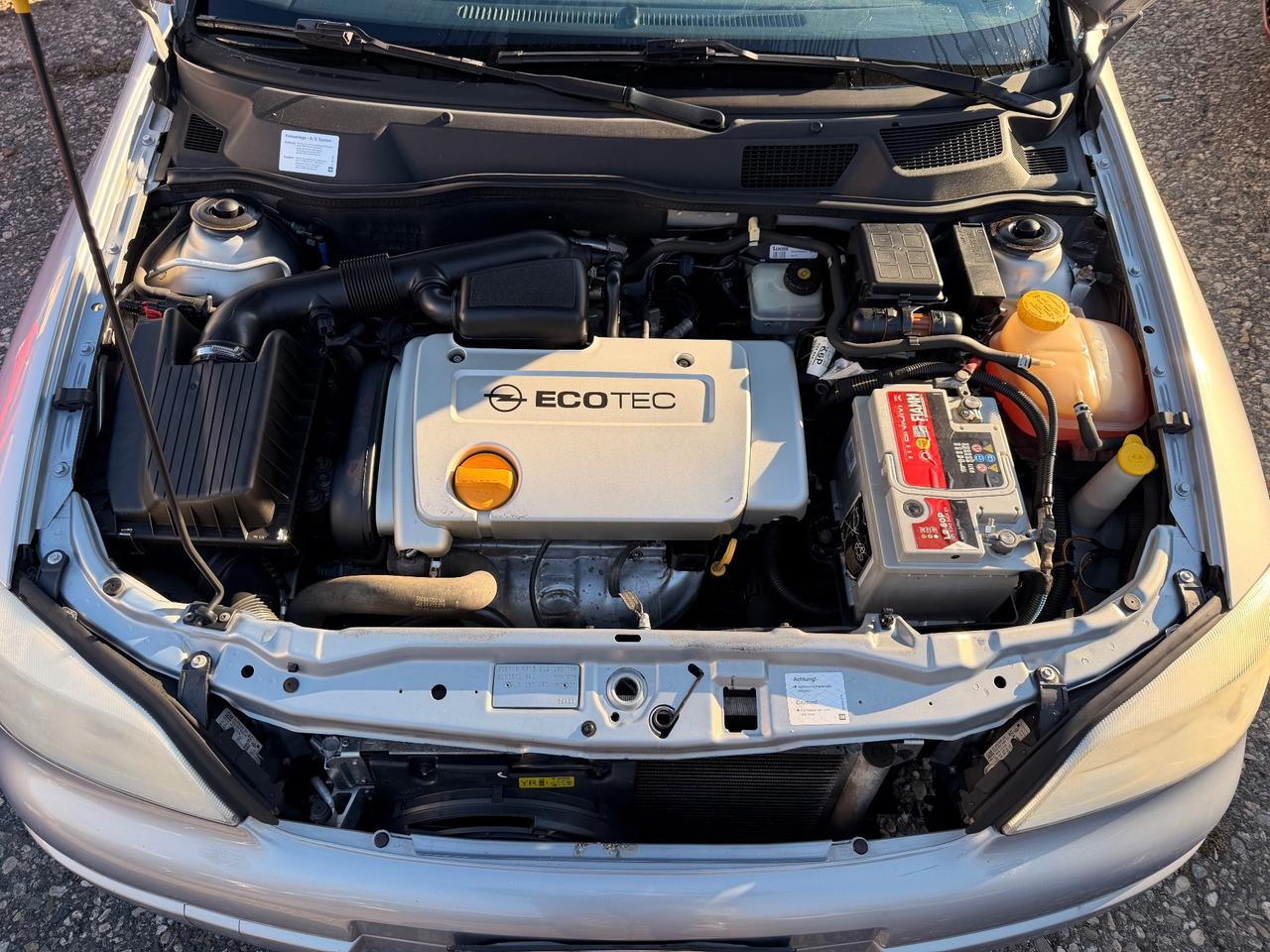 Opel Astra 1.6i Station Wagon Elegance EURO4 Benz