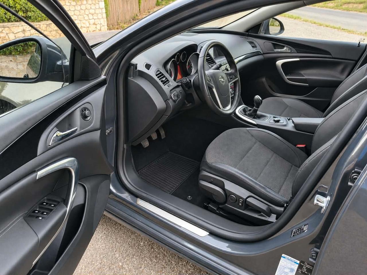 Opel Insignia 2.0 CDTI 160CV - UNICO PROPRIETARIO - NUOVA