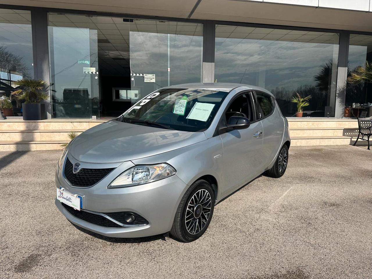 Lancia Ypsilon 1.2 GPL 69 CV 5 porte Platinum NEOPATENTATI