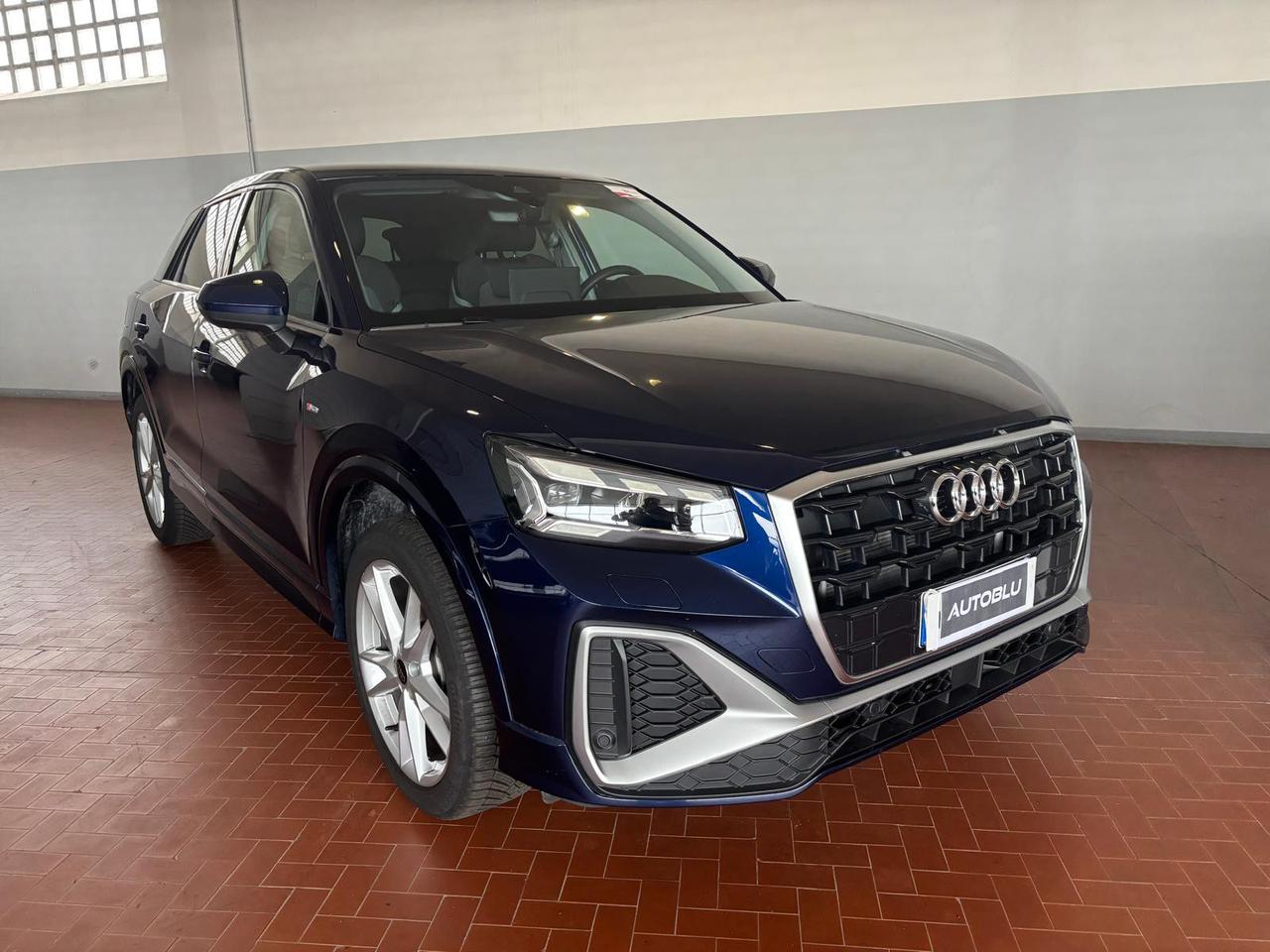 Audi Q2 35 2.0 tdi business s-tronic