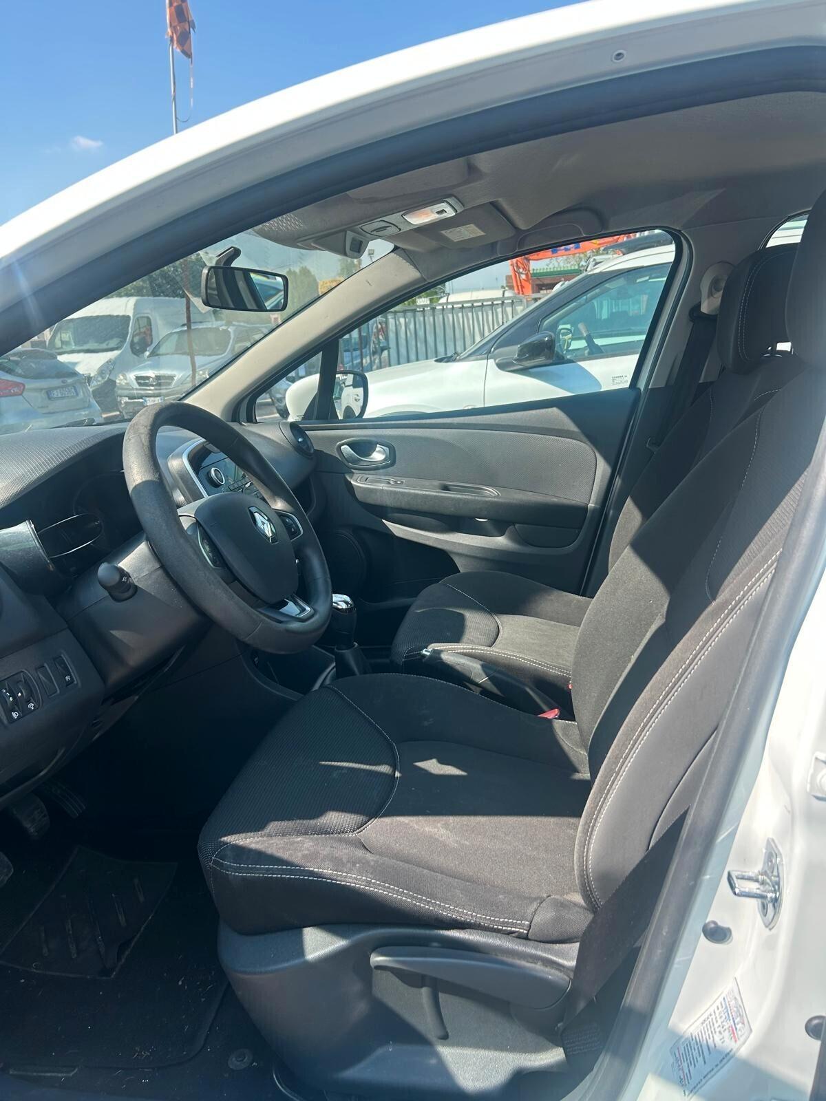 Renault Clio dCi 8V 75 CV Start&Stop 5 porte Energy Intens ok neo patentati