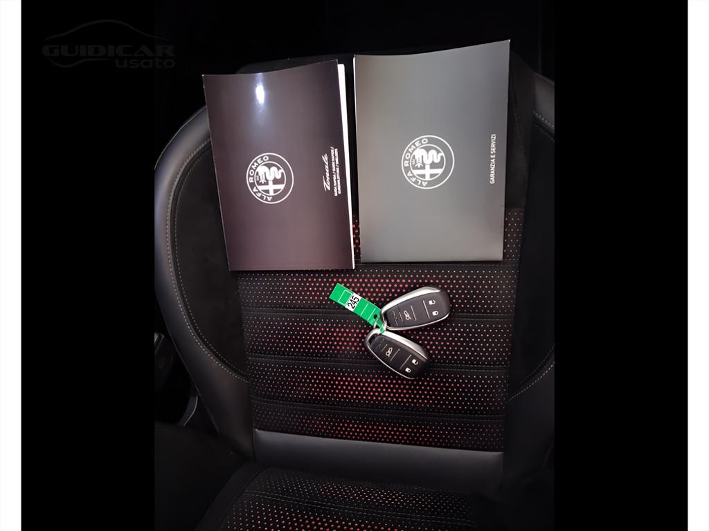 ALFA ROMEO Tonale - Tonale 1.5 hybrid Veloce 160cv tct7