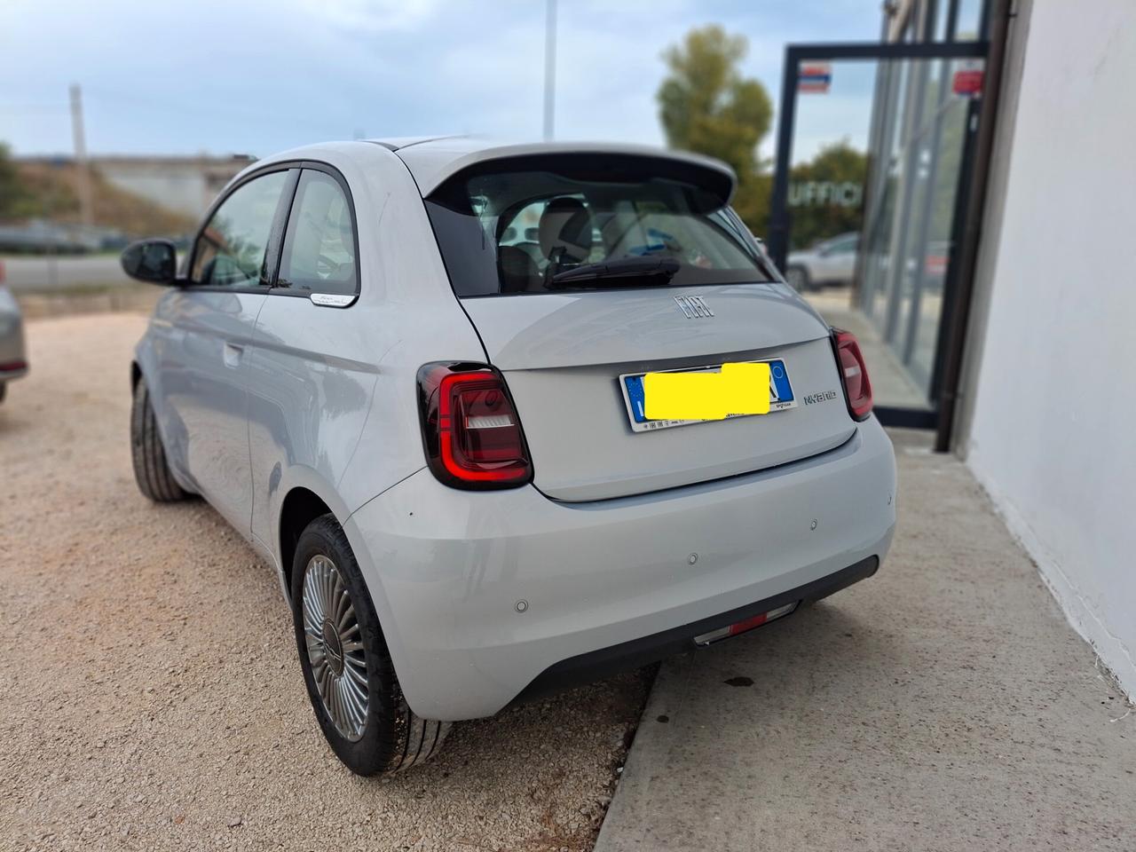 Fiat 500Hybrid, 3900€ANT. 233€MENS.