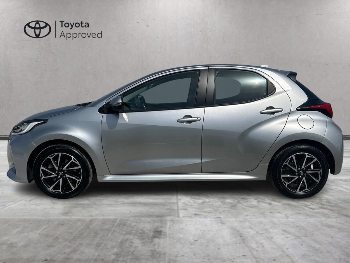 TOYOTA Yaris 4ª serie - Yaris 1.5 Hybrid 5 porte Trend