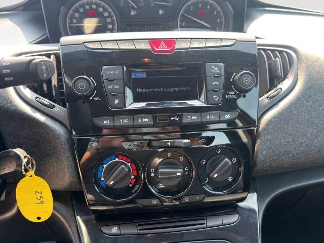 LANCIA Ypsilon Ypsilon 1.0 FireFly 5 porte S&S Hybrid Silver