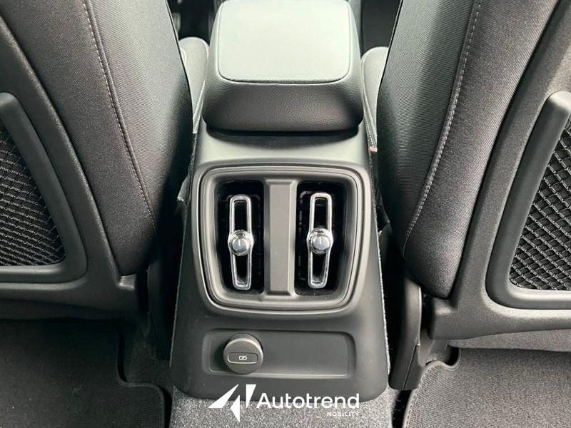 Volvo XC40 T4 Recharge Plug-in Hybrid 129+82 CV Automatico Plus Bright