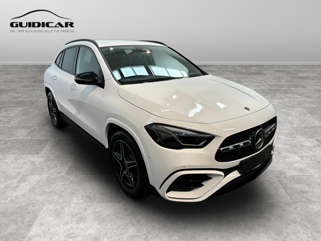 Mercedes-Benz GLA 200 d automatic