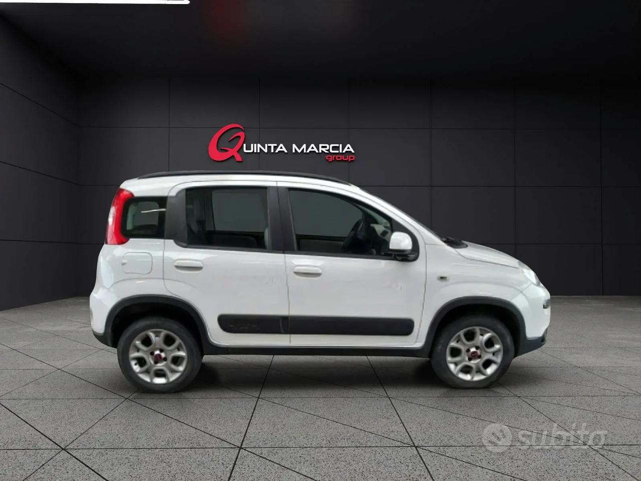 Fiat Panda 1.3 Mjet 95 cv 4x4 - CERCHI IN LEGA/BLU