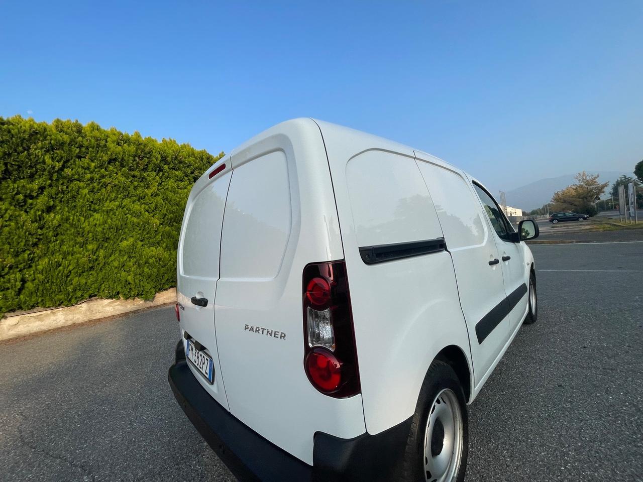 Peugeot Partner BlueHDi 75 L1 Furgone Pro