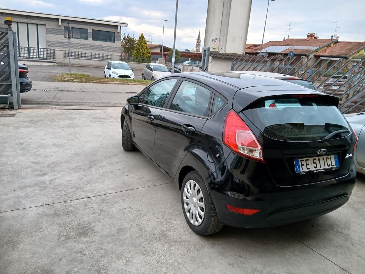 Ford Fiesta 1.5 TDCi 75CV 5 porte Titanium
