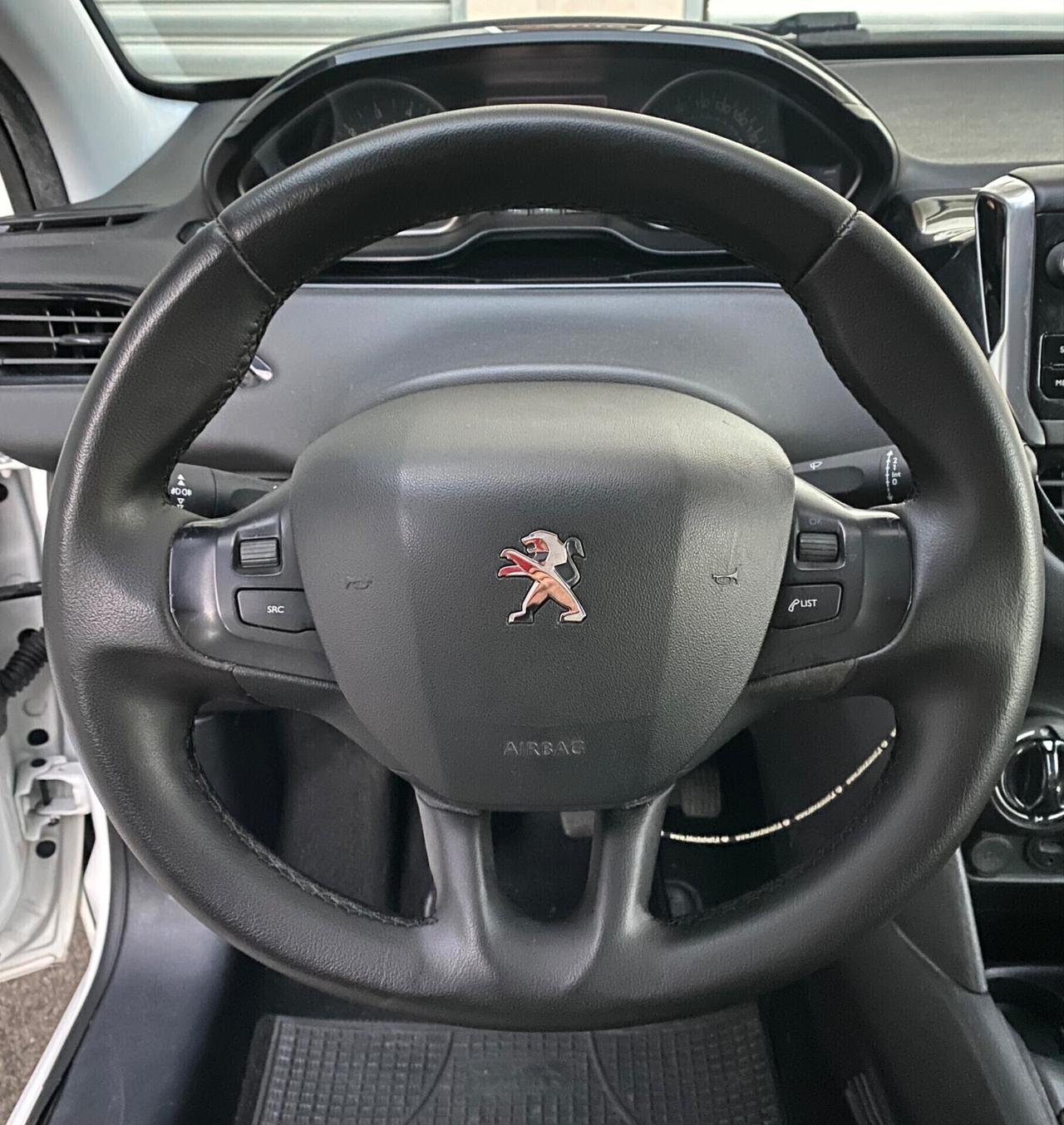 Peugeot 208 1.2 PureTech 82cv 5p. Active - KM ZERO