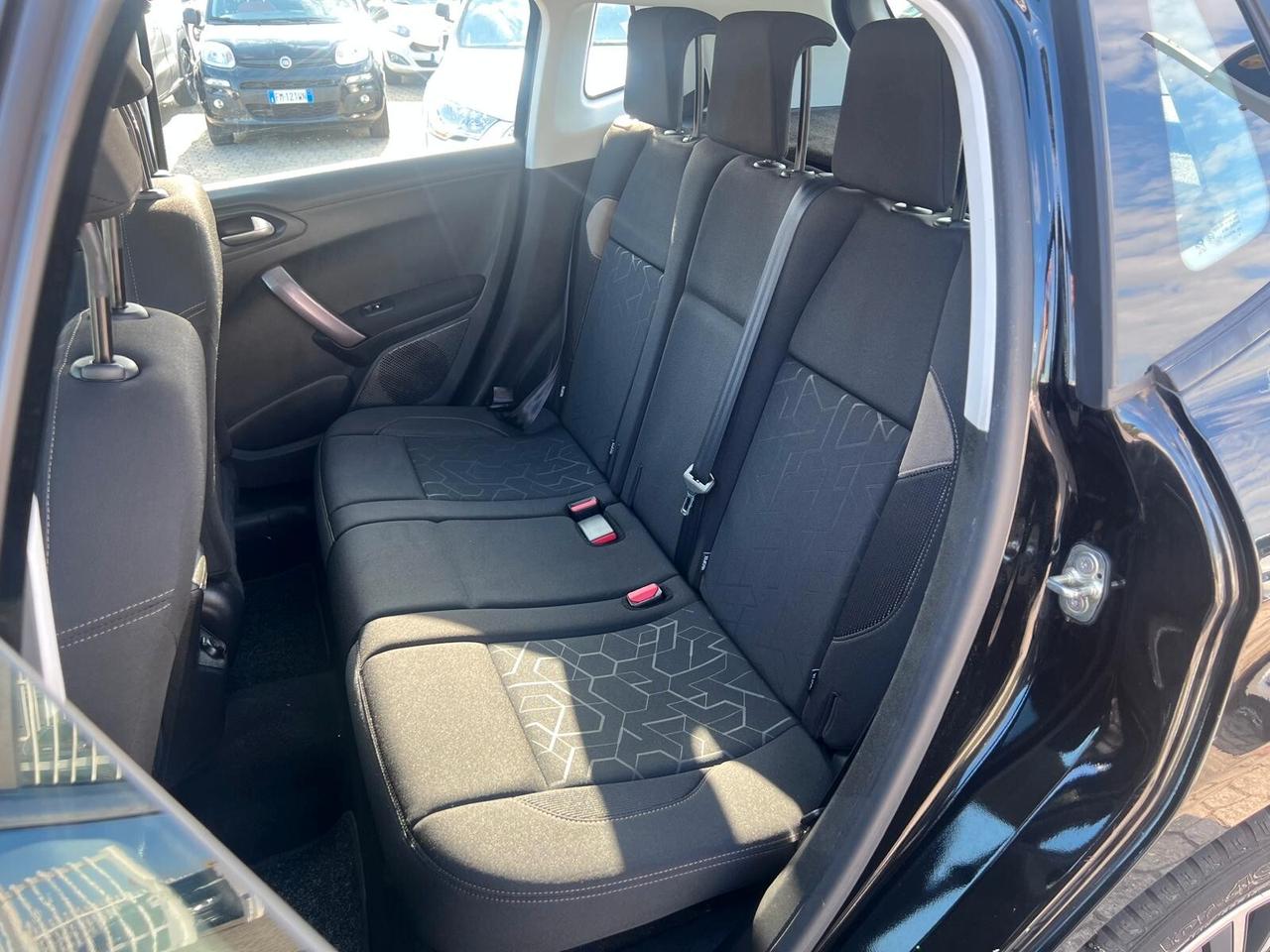 Peugeot 2008 1.2 VTi 82CV Allure