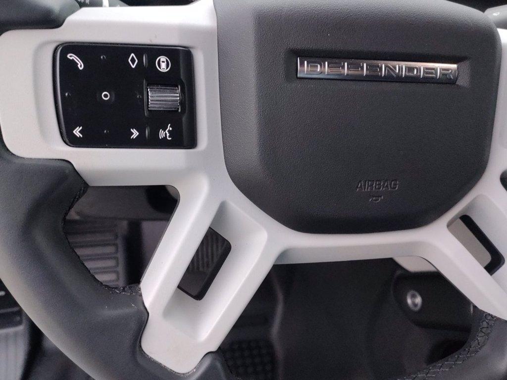 LAND ROVER Defender (2019) LAND ROVER 110 3.0D I6 200 CV AWD Auto S del 2025