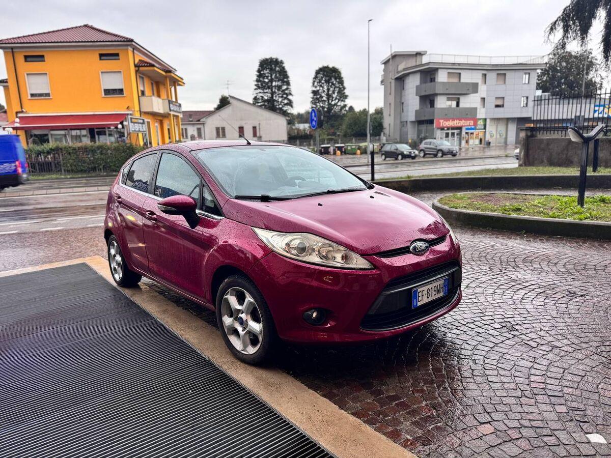 Ford Fiesta DISTRIBUZIONE FATTA!