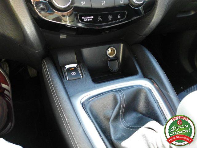 NISSAN Qashqai 1.5 dCi 2WD N-Connecta