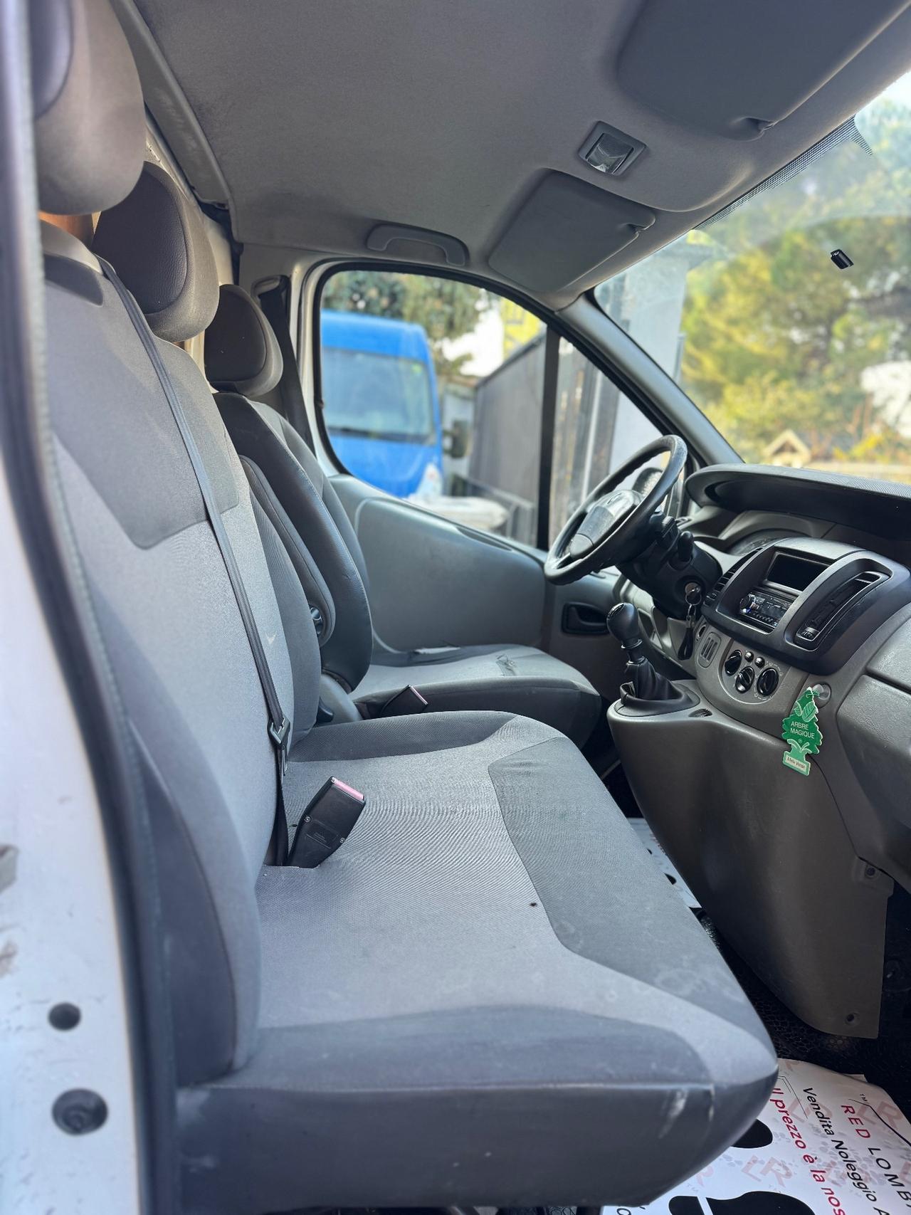 Renault Trafic T29 2.0 dCi/115 PL-TN Furgone Generique