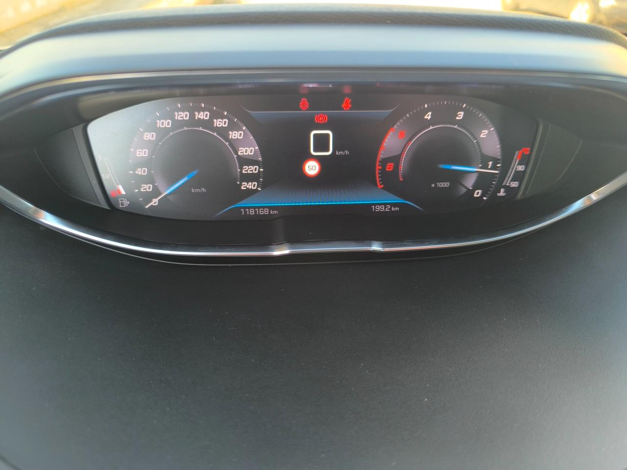 PEUGEOT 3008 ACTIVE PACK 1.5 HDI 130cv 11/2021 LED/NAV/SENS.ANT/POST