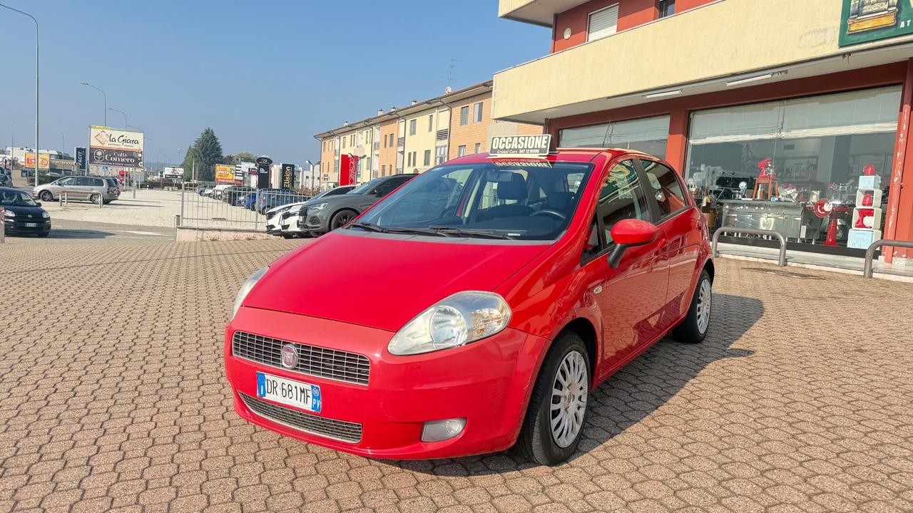FIAT PUNTO 1.2 BENZINA 5 PORTE NEOPATENTATI