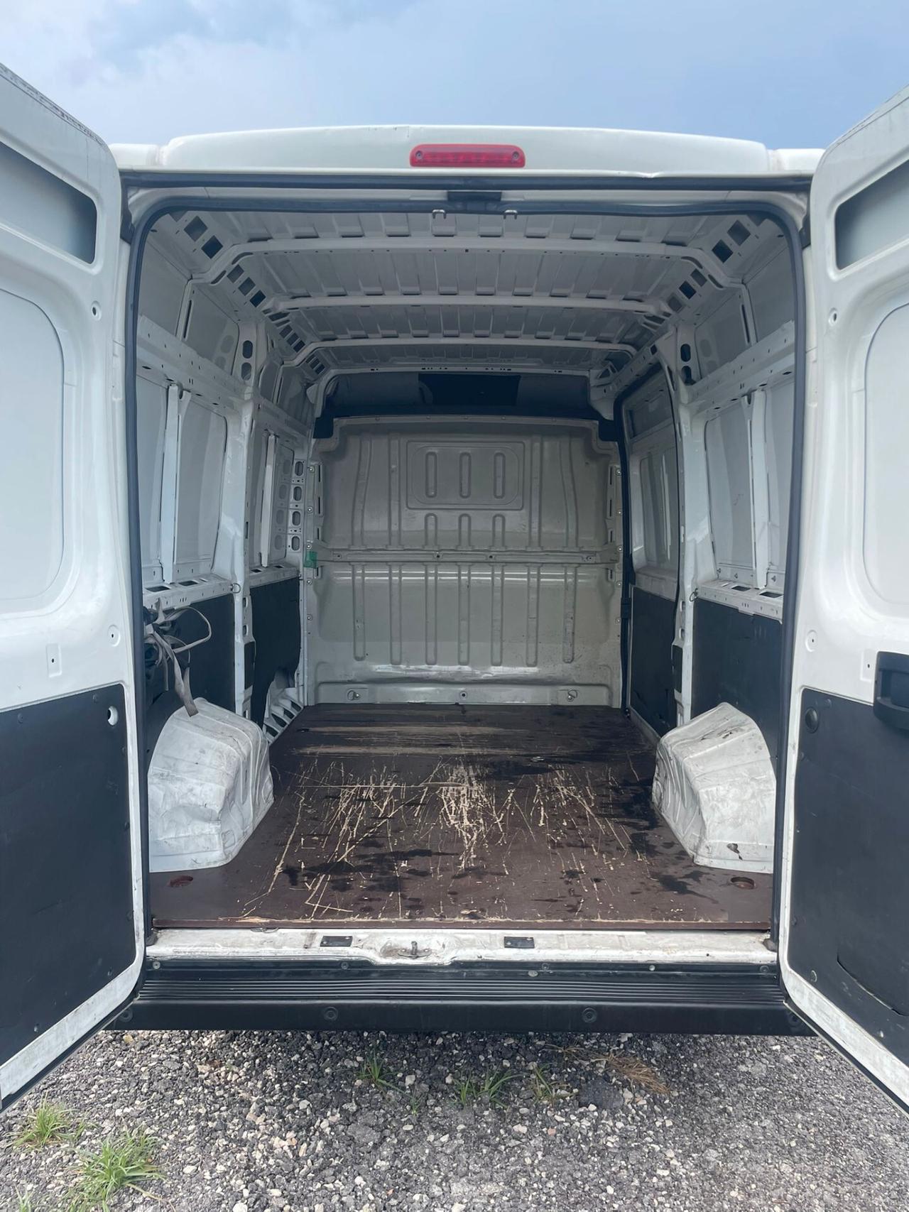 Peugeot Boxer 330 2.2 BlueHDi 140 S&S PM-TN Furgone