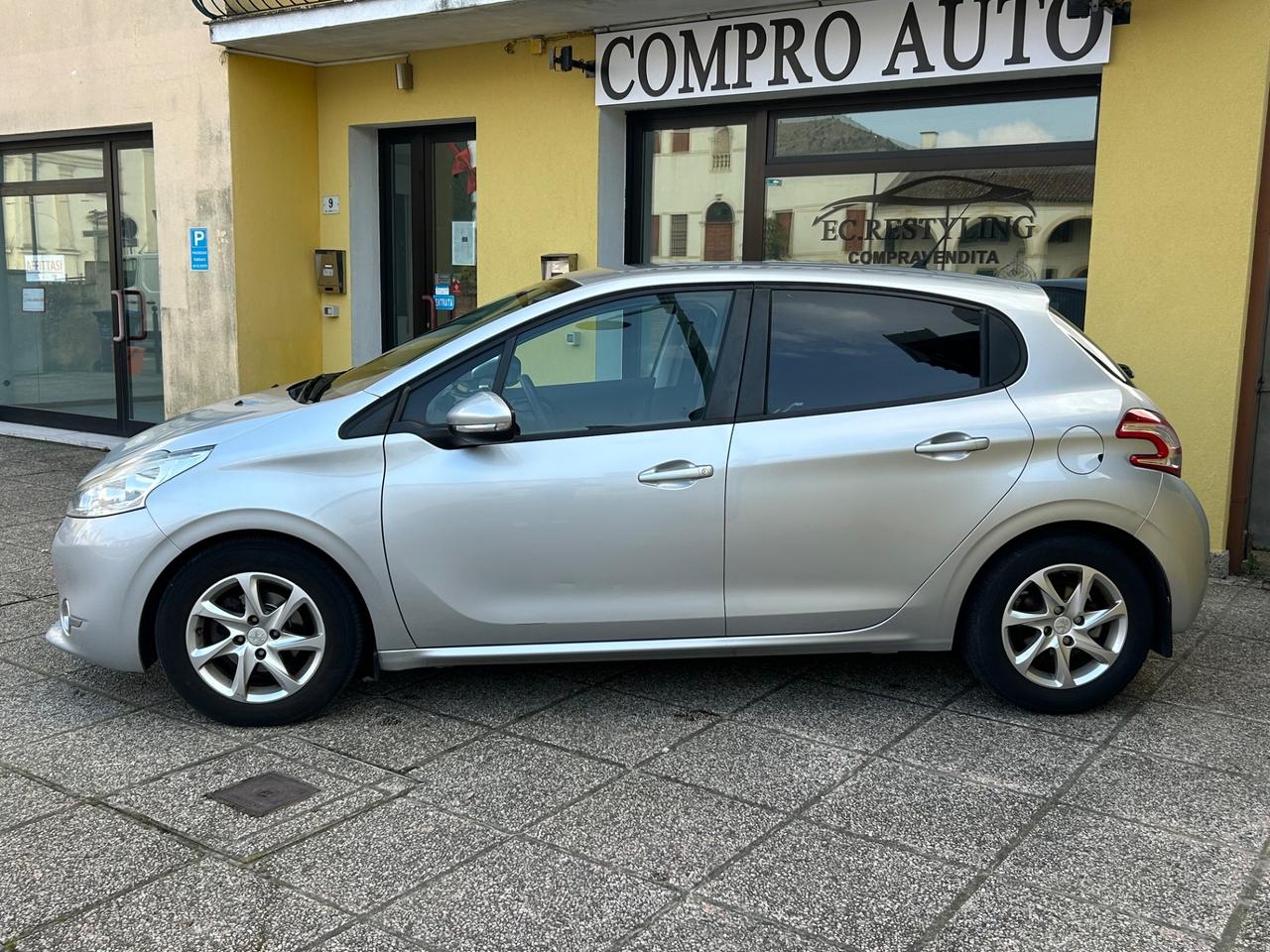 Peugeot 208 1.4 VTi 95 CV 70.000km