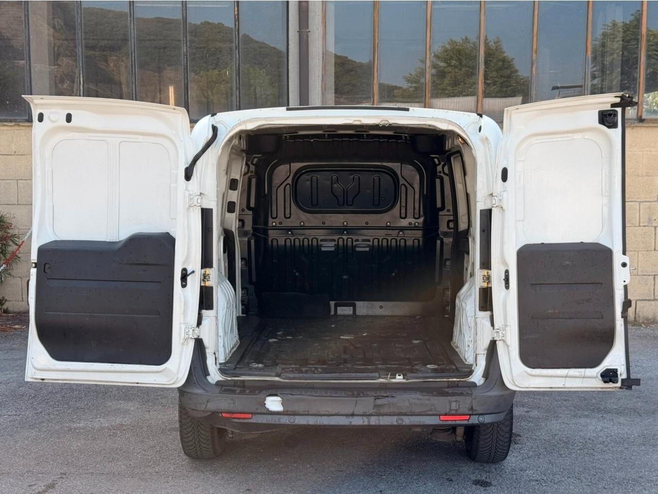 Fiat Doblo Doblò 1.6 MJT 105CV PL-TN Cargo Maxi Lamierato SX