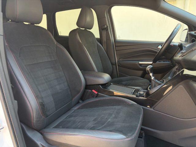 FORD Kuga 1.5TDCI 120 ST-Line