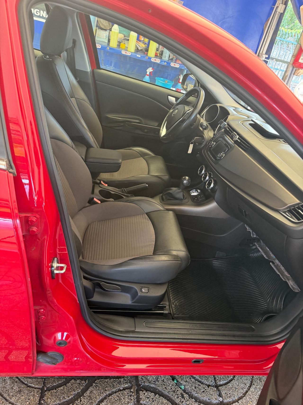 Alfa Romeo Giulietta 1.4 Turbo MultiAir TCT Exclusive