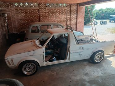 Volkswagen Caddy da restaurare