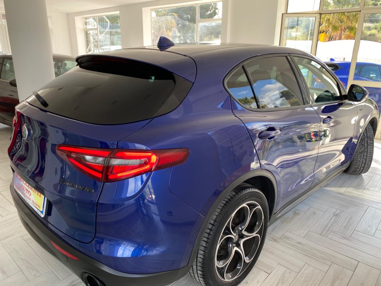 Alfa Romeo Stelvio 2.2TurboD Q4 SPRINT R20/BLACK2021