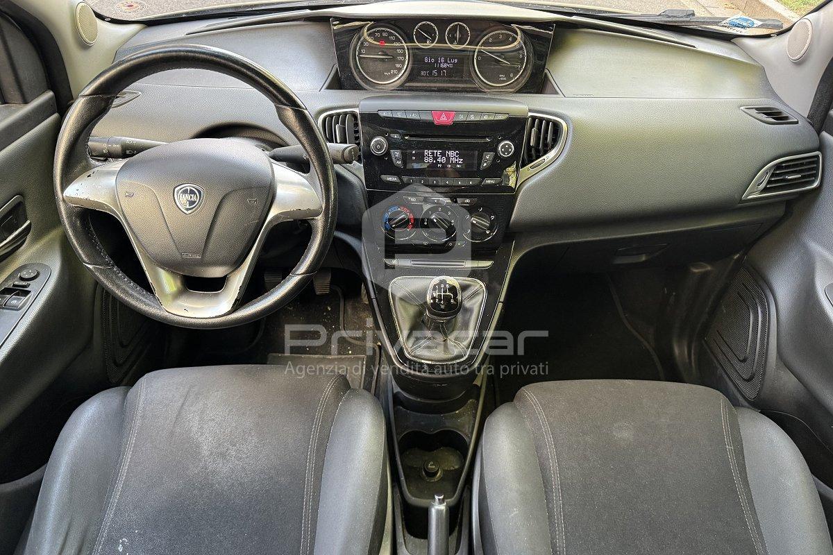 LANCIA Ypsilon 1.2 69 CV 5 porte S&S Platinum