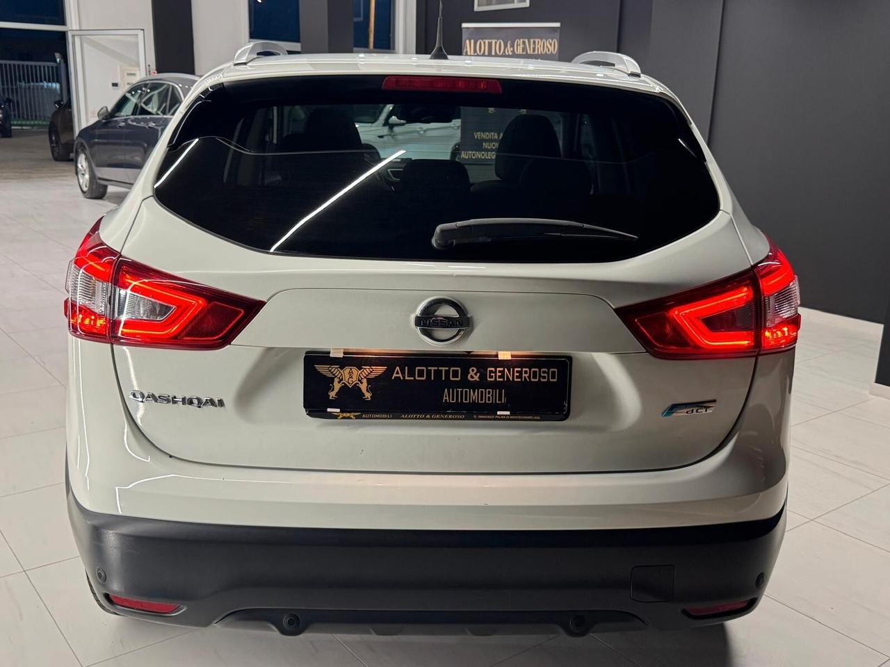 Nissan Qashqai 1.5d 110 CV Tekna Full-2014