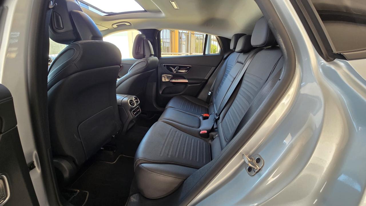 MB GLC 220d COUPE PREMIUM PLUS AMG LINE MHEV 4MATIC