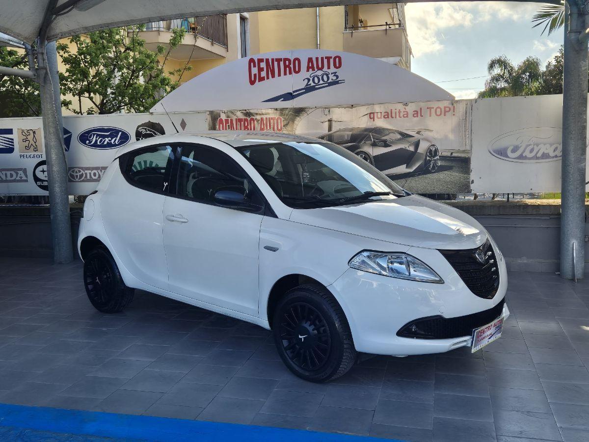 LANCIA - Ypsilon - 0.9 T.Air 85 CV 5 porte Metano Ecochic Gold