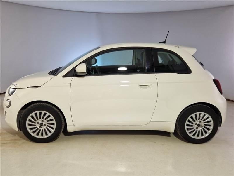 Fiat 500 500e Berlina 42 kWh La Prima