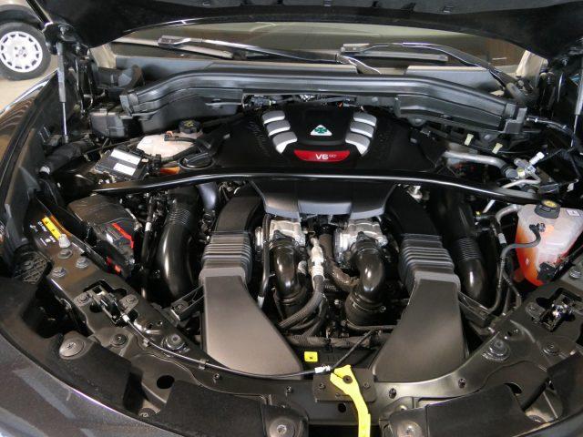 ALFA ROMEO Stelvio 2.9 Bi-Turbo V6 510 CV QV CARBO-AKRAPOVIC