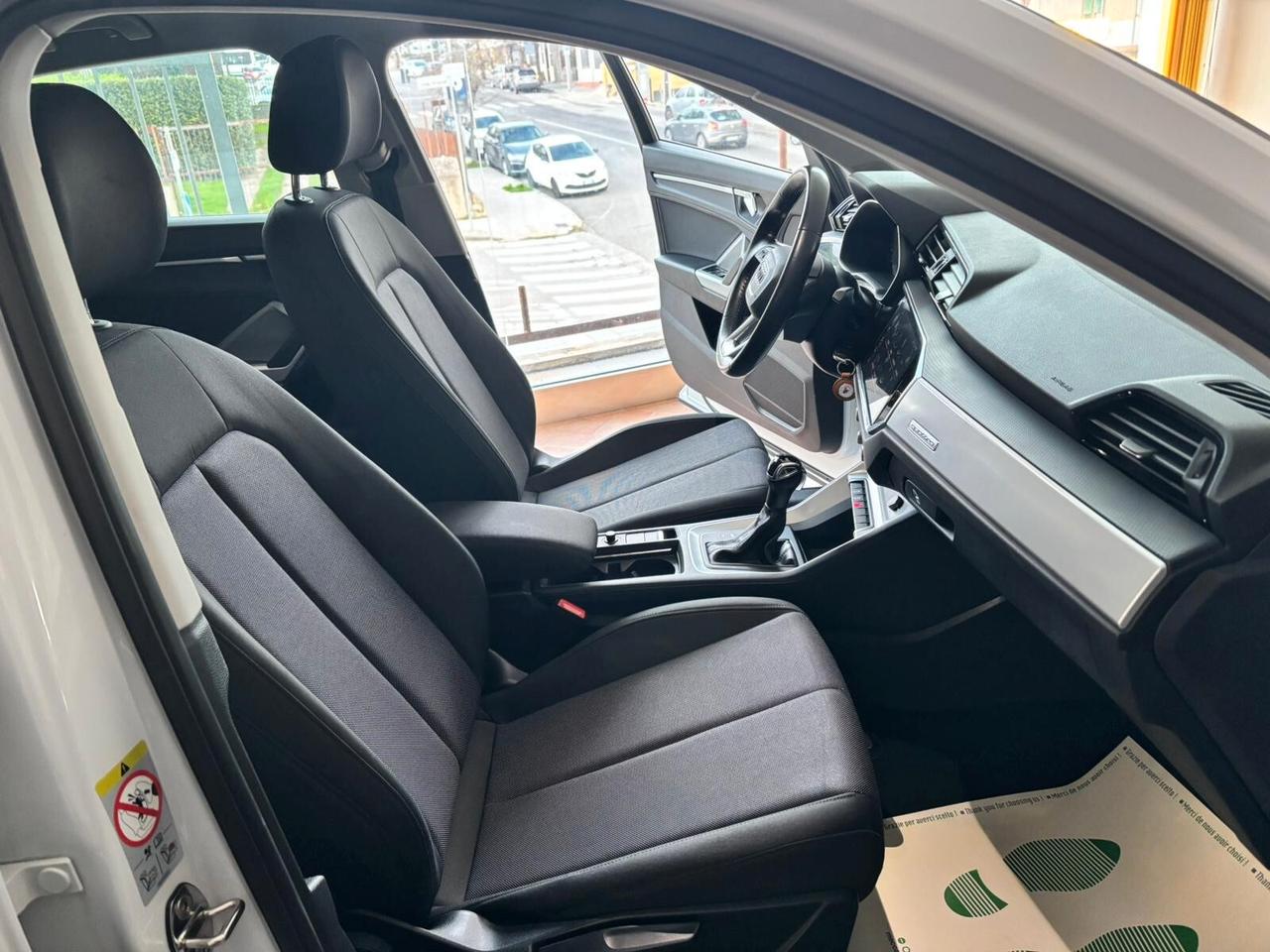 Audi Q3 40 TDI quattro S tronic Business Advanced