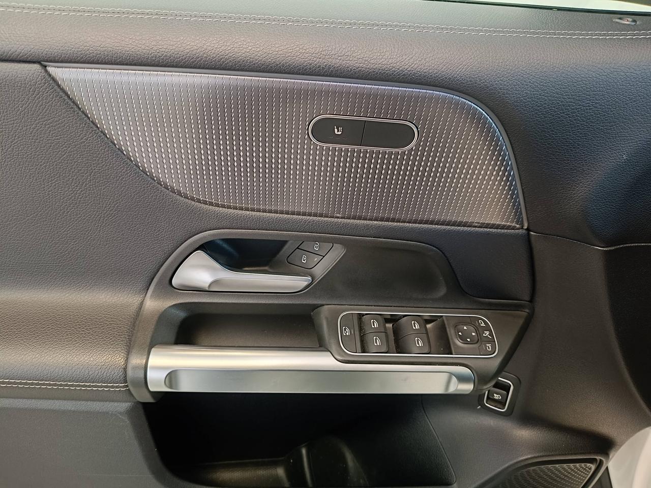 Mercedes-Benz GLB - X247 2019 - GLB 200 d Sport Plus 4matic auto