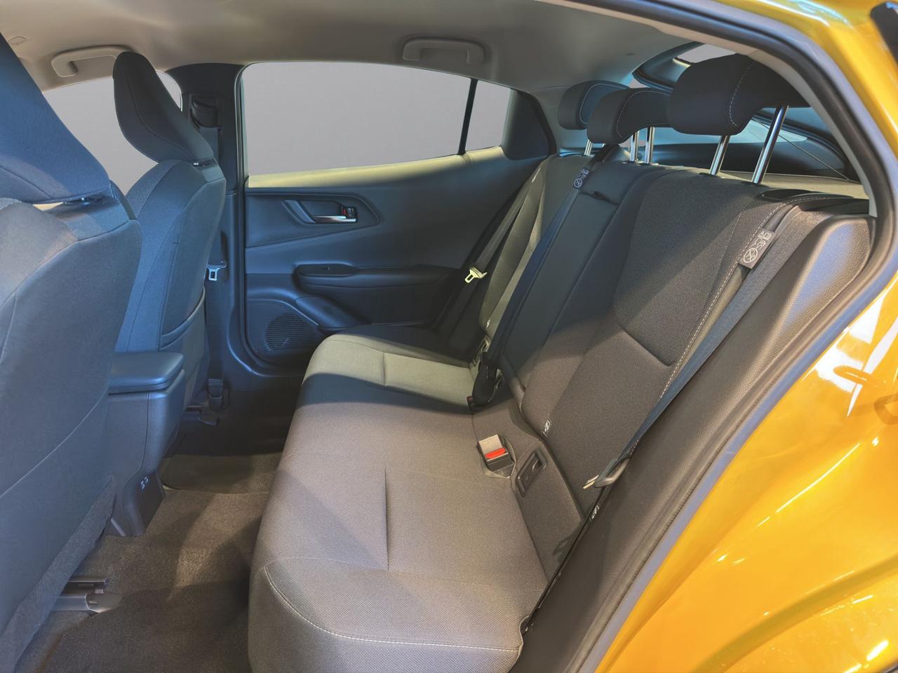 Toyota Prius 2.0 phev Lounge