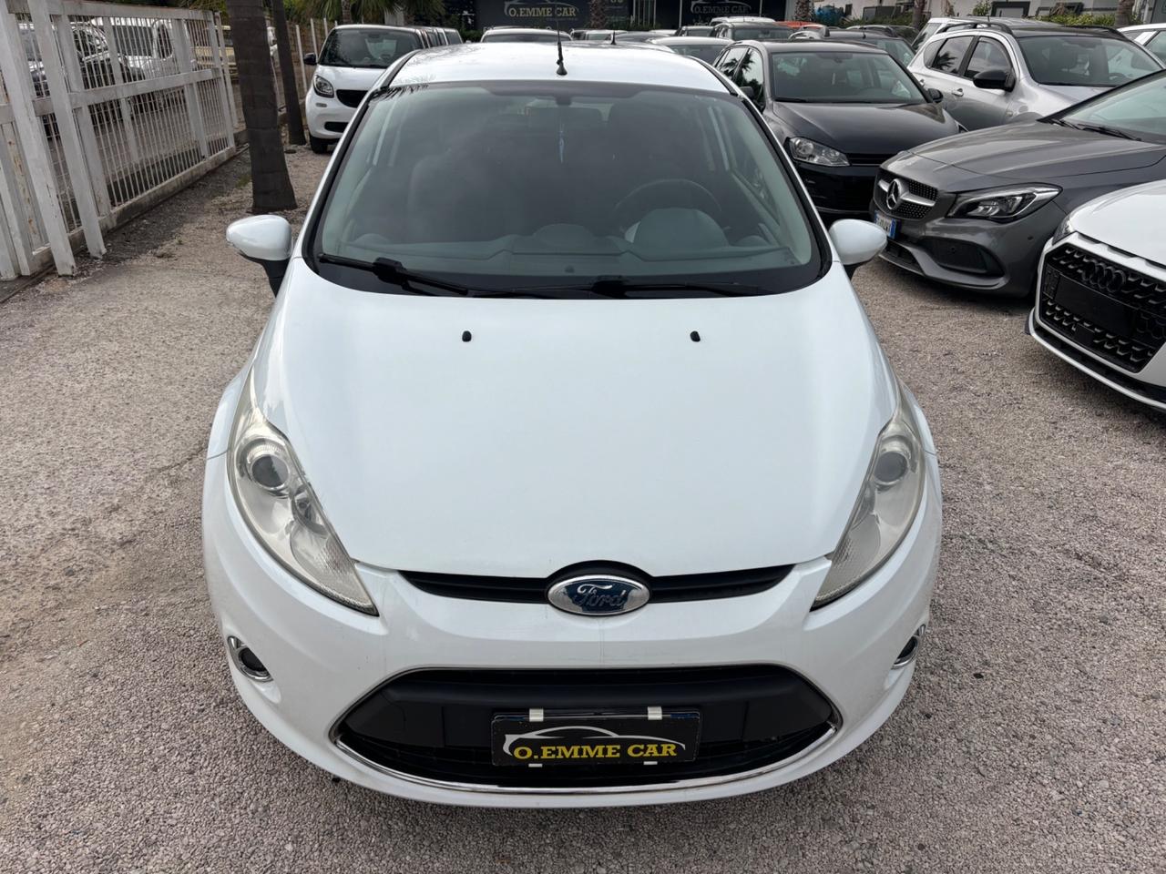 FORD FIESTA 1.4 GPL TITANIUM 3 PORTE OK NEOPATENTATI