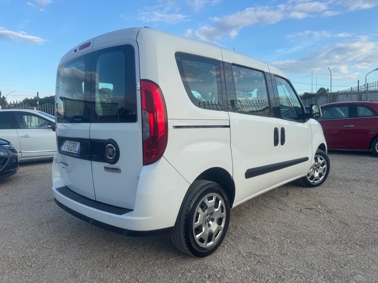 Fiat Doblò 1.6 MJT 120CV LOUNGE N1 5 POSTI