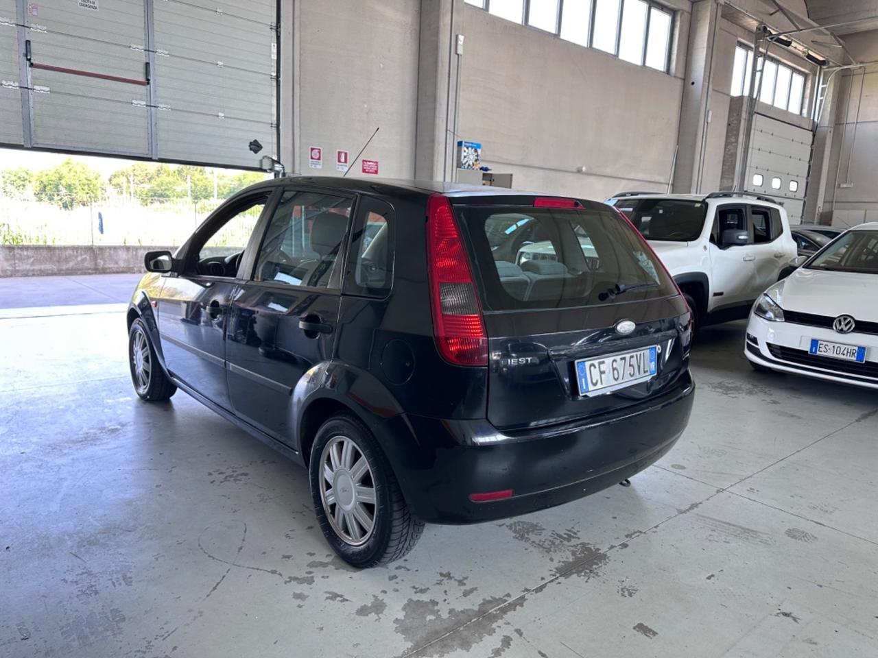 Ford Fiesta 1.4 16V 5p. Ghia