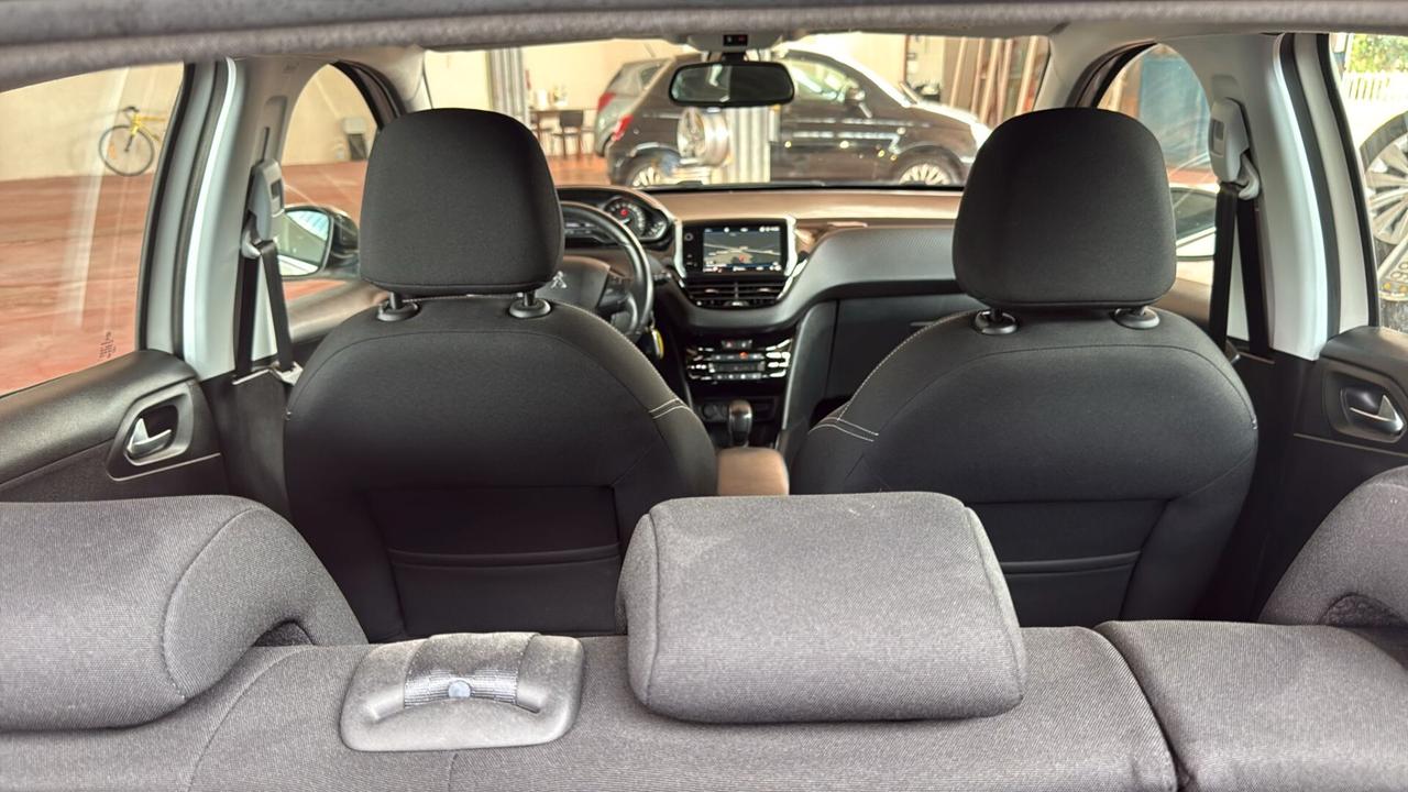 Peugeot 208 PureTech 82 5 porte Allure
