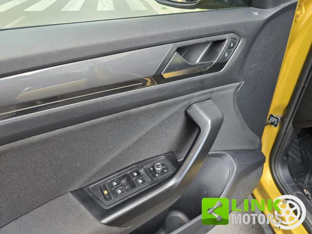 VOLKSWAGEN T-Roc 2.0 TDI Advanced BlueMotion