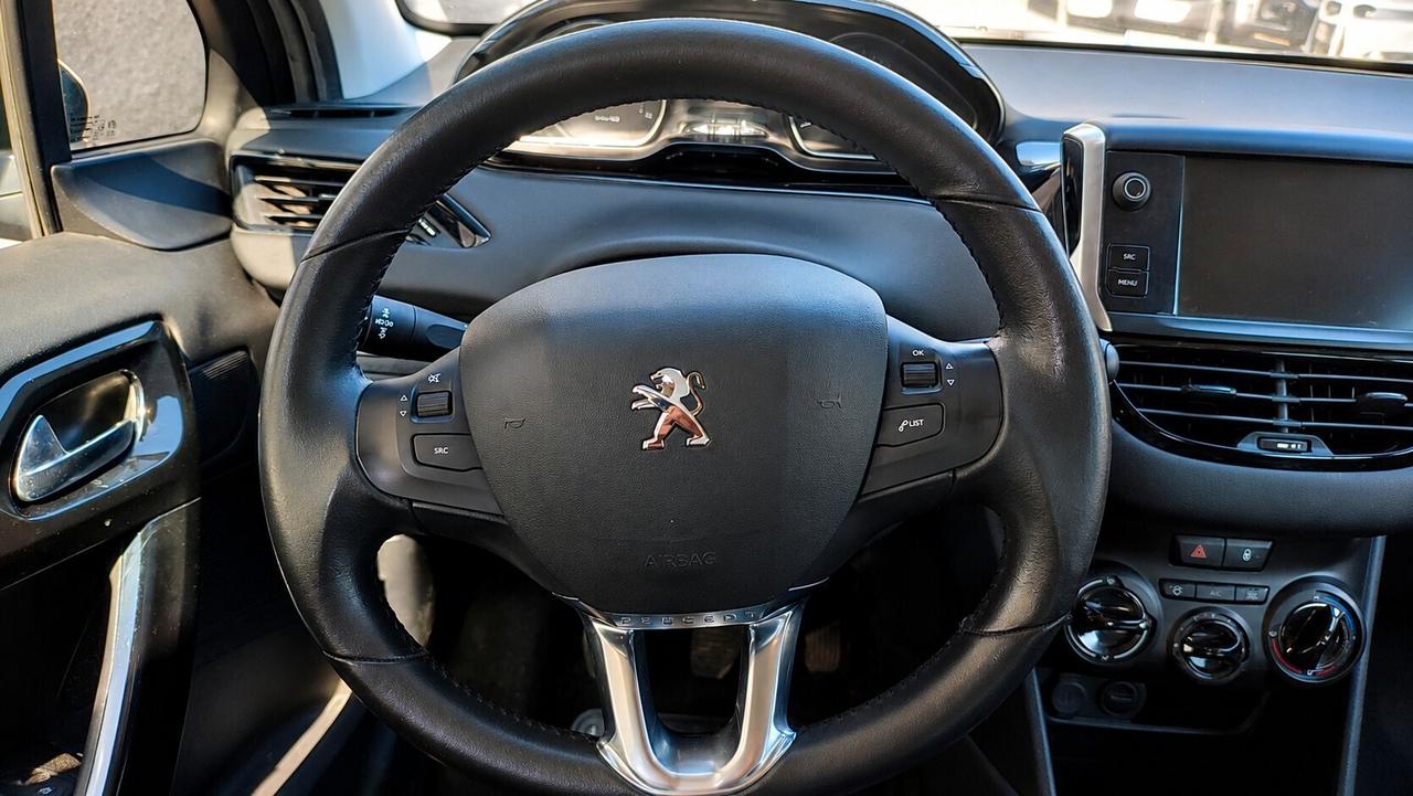 PEUGEOT 208 1.6 HDI